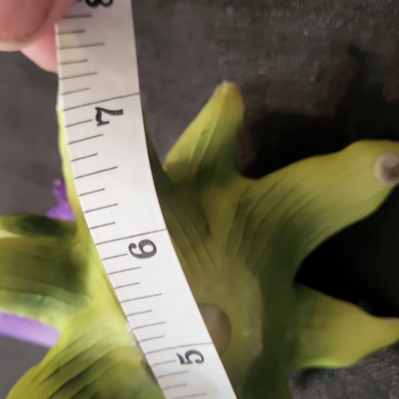 VINTAGE PORCELAIN FLOWER GROUP ON THE LEAFS. - Picture 4 of 8